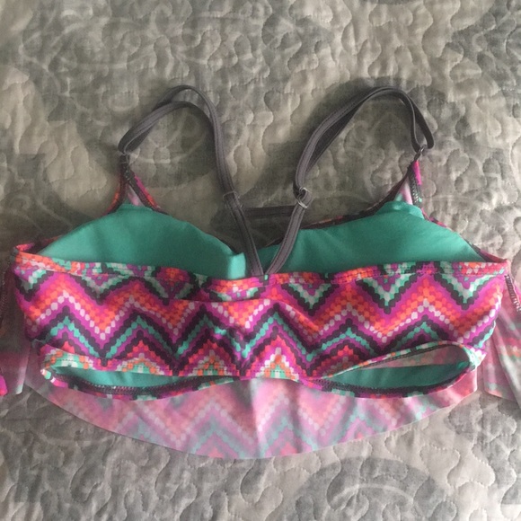 Empyre Multicolored Chevron Flow Bikini Top (Lg) - Picture 2 of 5
